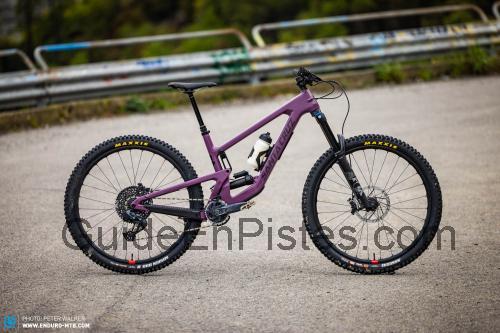 Santa Cruz Megatower fiche technique et avis